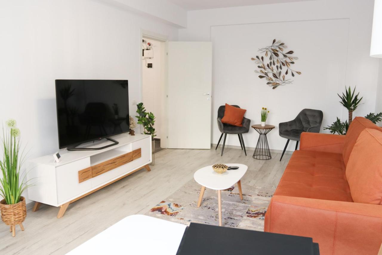 Lazo Two Room- Luxury Apartment Букурещ Екстериор снимка
