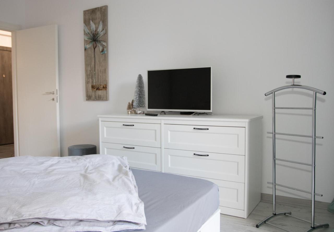Lazo Two Room- Luxury Apartment Букурещ Екстериор снимка